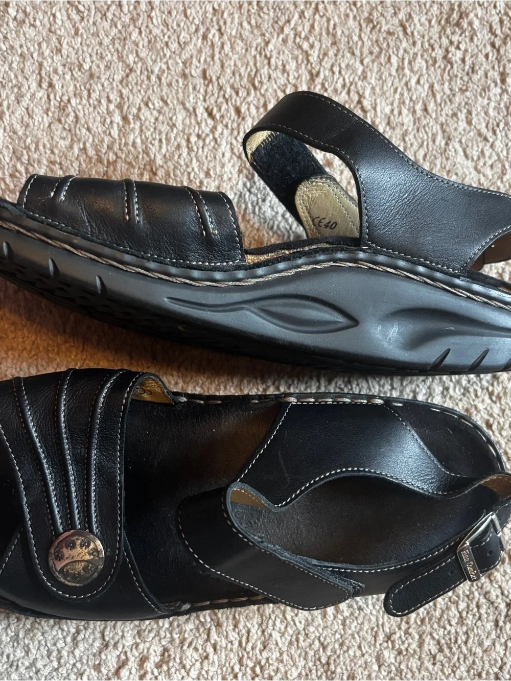 Finn Comfort classic black